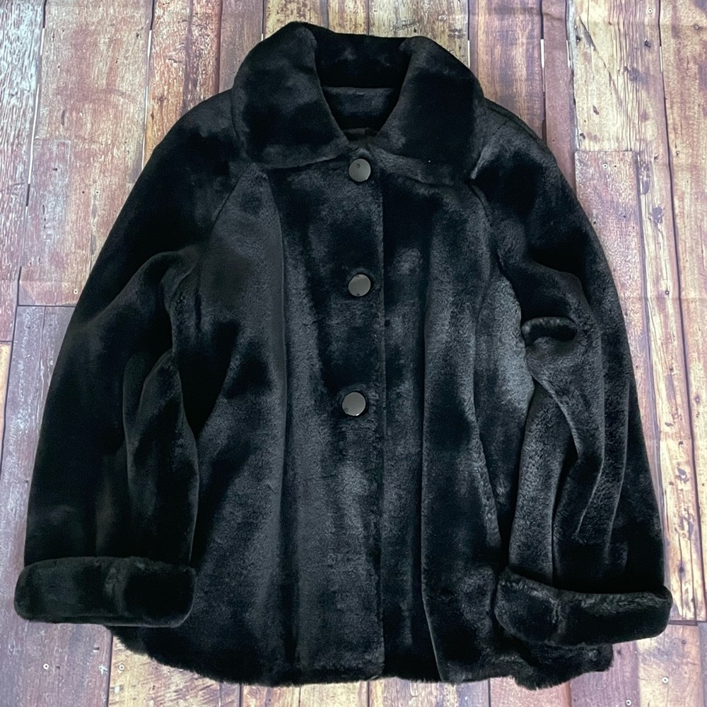 Gallery black faux fur coat, size Medium.